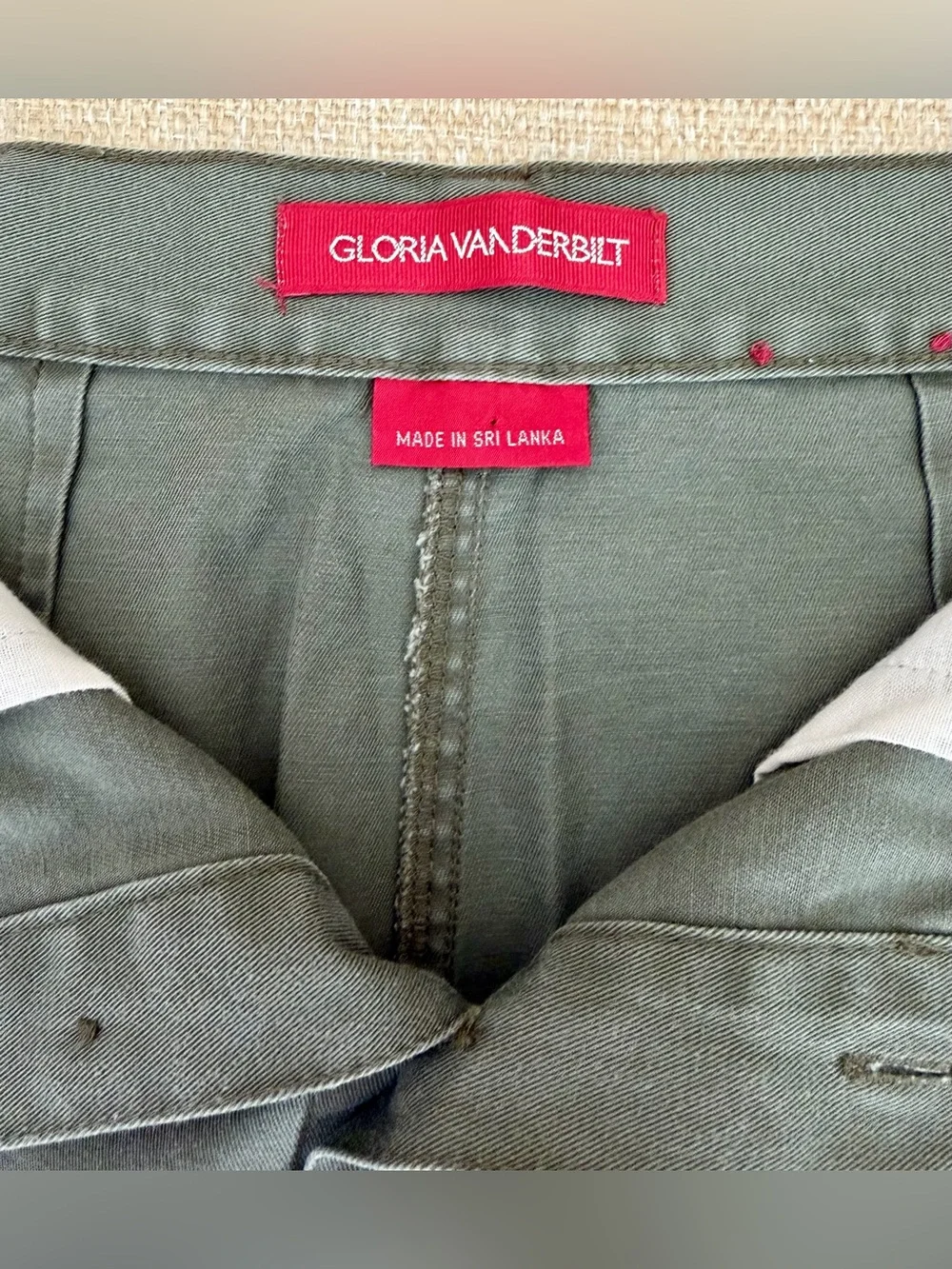Gloria Vanderbilt Button-Front Olive Green A-Line Skirt Size 10 Front Pockets